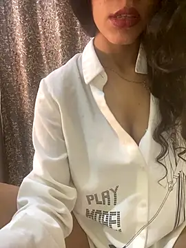 Divyaa69 online show from 23, 9, 2025