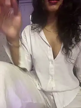 Divyaa69 online show from 27, 11, 2025