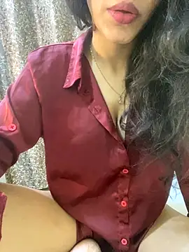 Divyaa69 online show from 11, 9, 2025