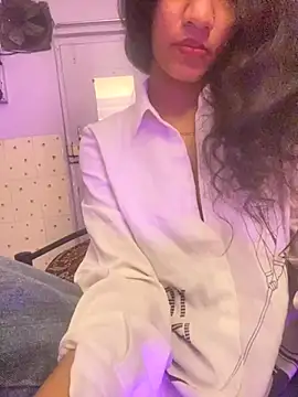 Divyaa69 online show from 24, 11, 2025