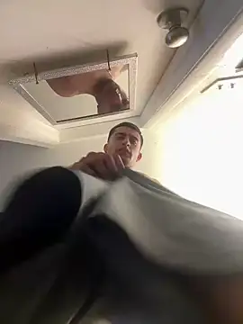 StarringSumac online show from 15, 3, 2026