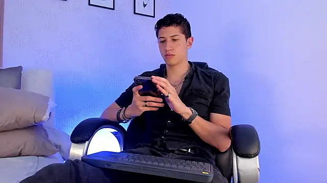 Dorianmistery2322  online show from 17, 10, 2025