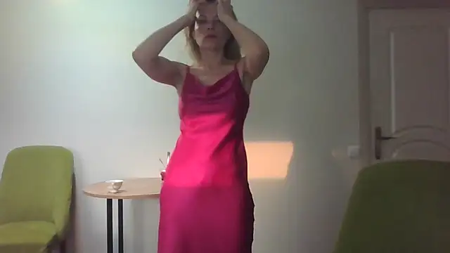 Juli julyyy online show from 26, 12, 2024