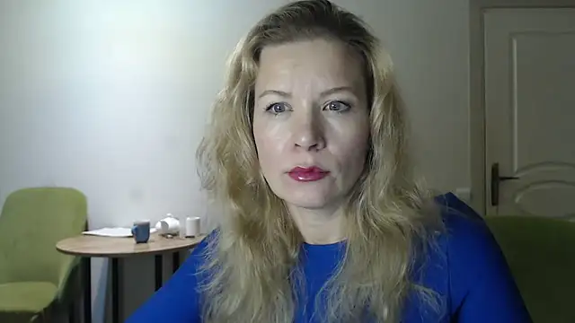 Juli julyyy online show from 29, 12, 2024