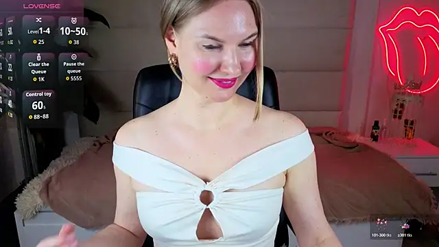 Angel Nikole online show from 5, 4, 2026