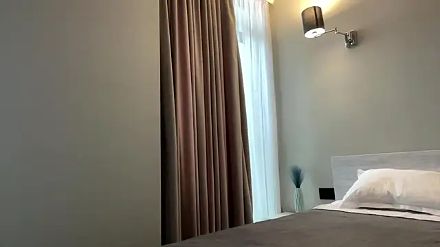 Snapshot of Lora_Squirt chatting on 19, 3, 2025 Lora Squirt online show from 19, 3, 2025