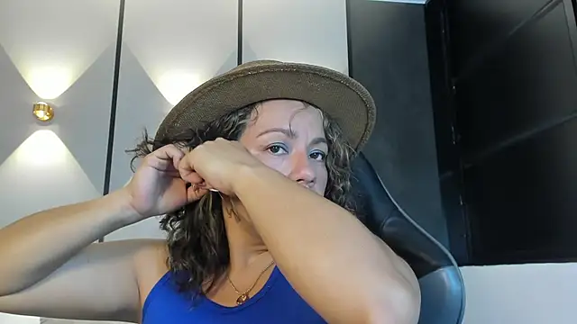 gipsela gomez online show from 24, 9, 2025