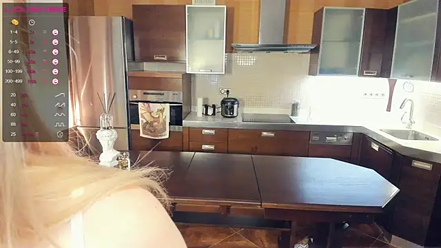LinnBottrell online show from 20, 2, 2025