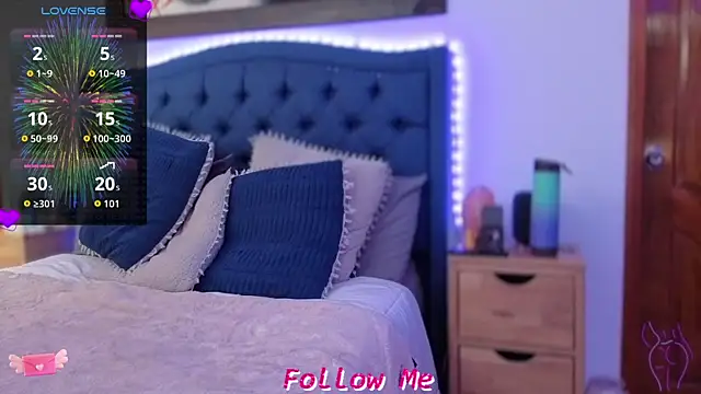 QueenYsuRey online show from 19, 12, 2025