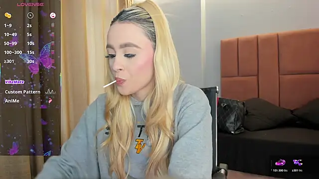 miacarperr1 online show from 10, 4, 2026