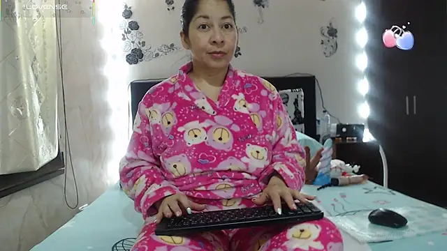 Rachell 111 online show from 16, 9, 2025