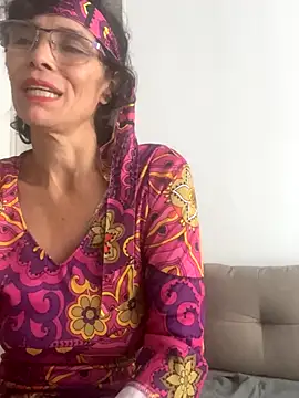 Snapshot of MireyaTorresGu chatting on 31, 10, 2025 MireyaTorresGu online show from 31, 10, 2025