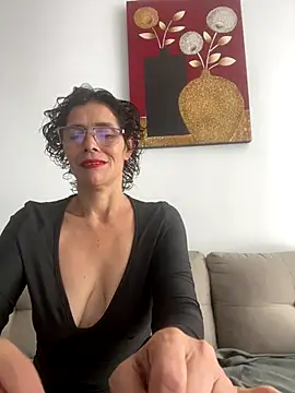 Snapshot of MireyaTorresGu chatting on 27, 10, 2025 MireyaTorresGu online show from 27, 10, 2025