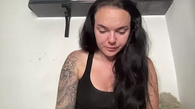 yorkshiregal online show from 9, 10, 2025