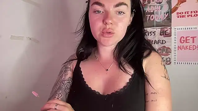yorkshiregal online show from 30, 4, 2026