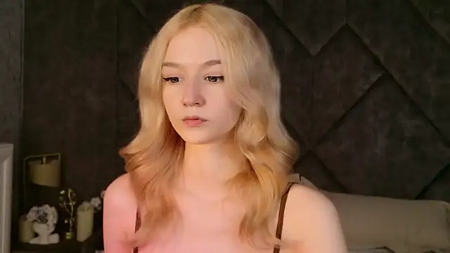 NaomiLoys online show from 23, 2, 2026