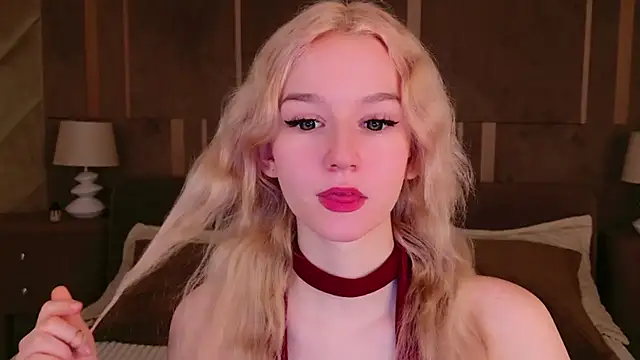 NaomiLoys online show from 22, 3, 2025