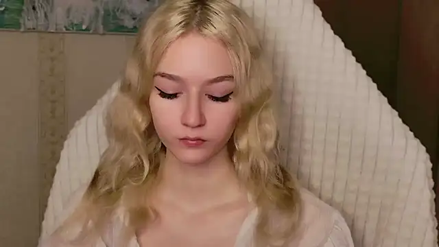 NaomiLoys online show from 3, 11, 2025