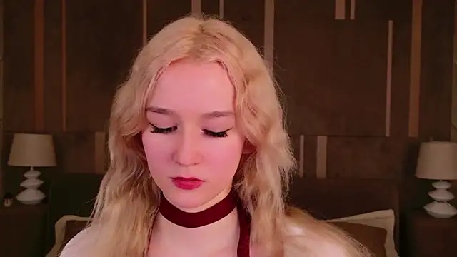 NaomiLoys online show from 22, 3, 2025