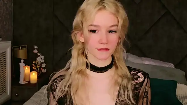 NaomiLoys online show from 23, 2, 2025