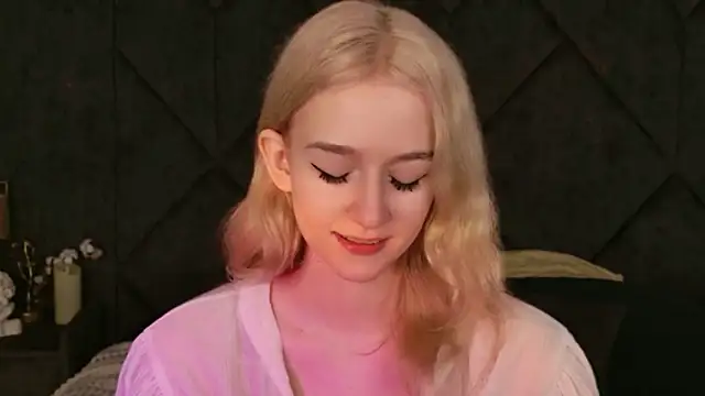 NaomiLoys online show from 16, 11, 2025