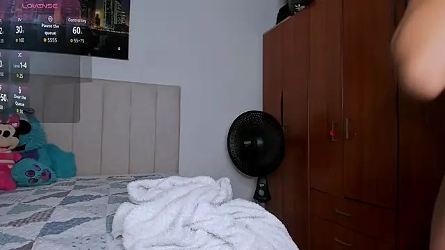 abigail smith18 online show from 20, 12, 2025