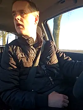 Hectorthyssen1 online show from 5, 3, 2025