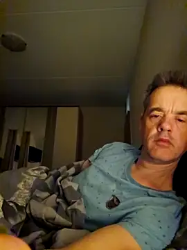 Hectorthyssen1 online show from 4, 10, 2025