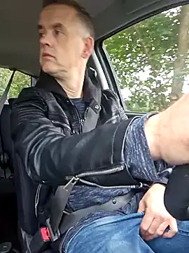 Hectorthyssen1 online show from 8, 10, 2025