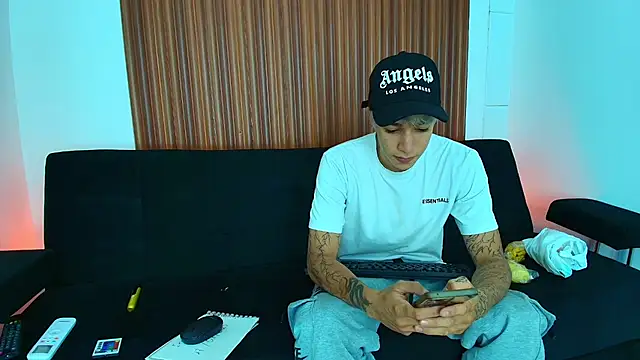 Zacktk7 online show from 25, 2, 2025