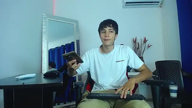 Zacktk7 online show from 5, 2, 2025