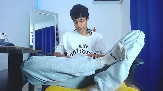 Zacktk7 online show from 1, 2, 2025