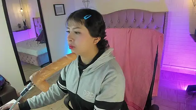 Namiko Park online show from 13, 1, 2025