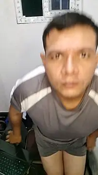 Snapshot of miketripi420 chatting on 11, 4, 2026 miketripi420 online show from 11, 4, 2026