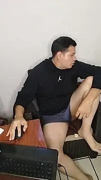 Snapshot of miketripi420 chatting on 3, 4, 2026 miketripi420 online show from 3, 4, 2026