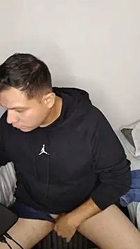 Snapshot of miketripi420 chatting on 1, 2, 2026 miketripi420 online show from 1, 2, 2026