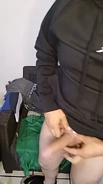 Snapshot of miketripi420 chatting on 25, 2, 2026 miketripi420 online show from 25, 2, 2026