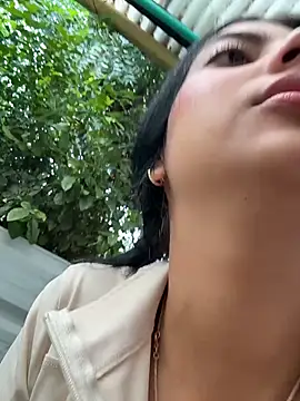 Baby Niels online show from 10, 4, 2026