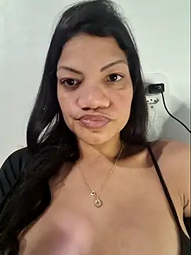 Snapshot of charllottebrasilian chatting on 2, 7, 2026 charllottebrasilian online show from 2, 7, 2026
