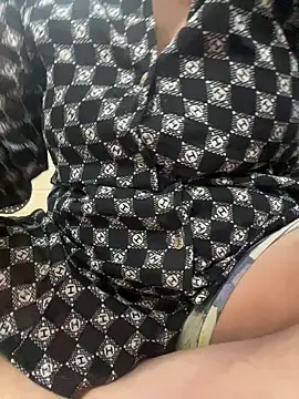 Sexy-Mona2 online show from 3, 6, 2026