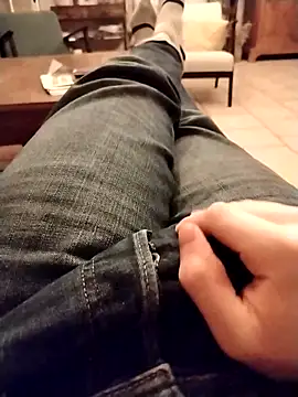 Snapshot of JulesG18 chatting on 21, 2, 2026 JulesG18 online show from 21, 2, 2026