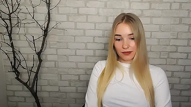 Queen ofLove online show from 21, 12, 2024