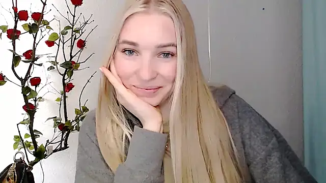 Queen ofLove online show from 9, 4, 2026