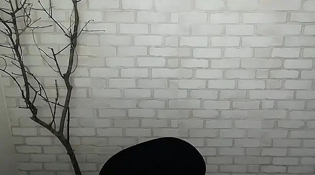 Queen ofLove online show from 4, 12, 2024