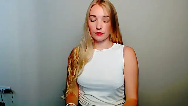 Queen ofLove online show from 10, 10, 2025