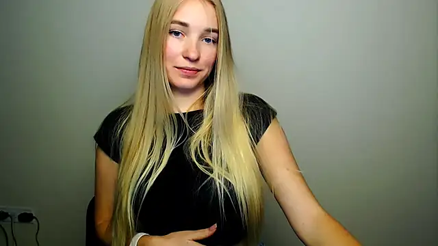 Queen ofLove online show from 13, 10, 2025