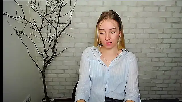 Queen ofLove online show from 26, 2, 2025