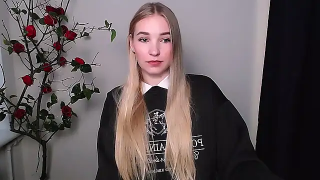 Queen ofLove online show from 14, 11, 2025