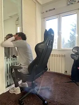 Ryan-hot online show from 15, 4, 2026