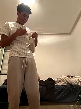 Ryan-hot online show from 2, 10, 2025